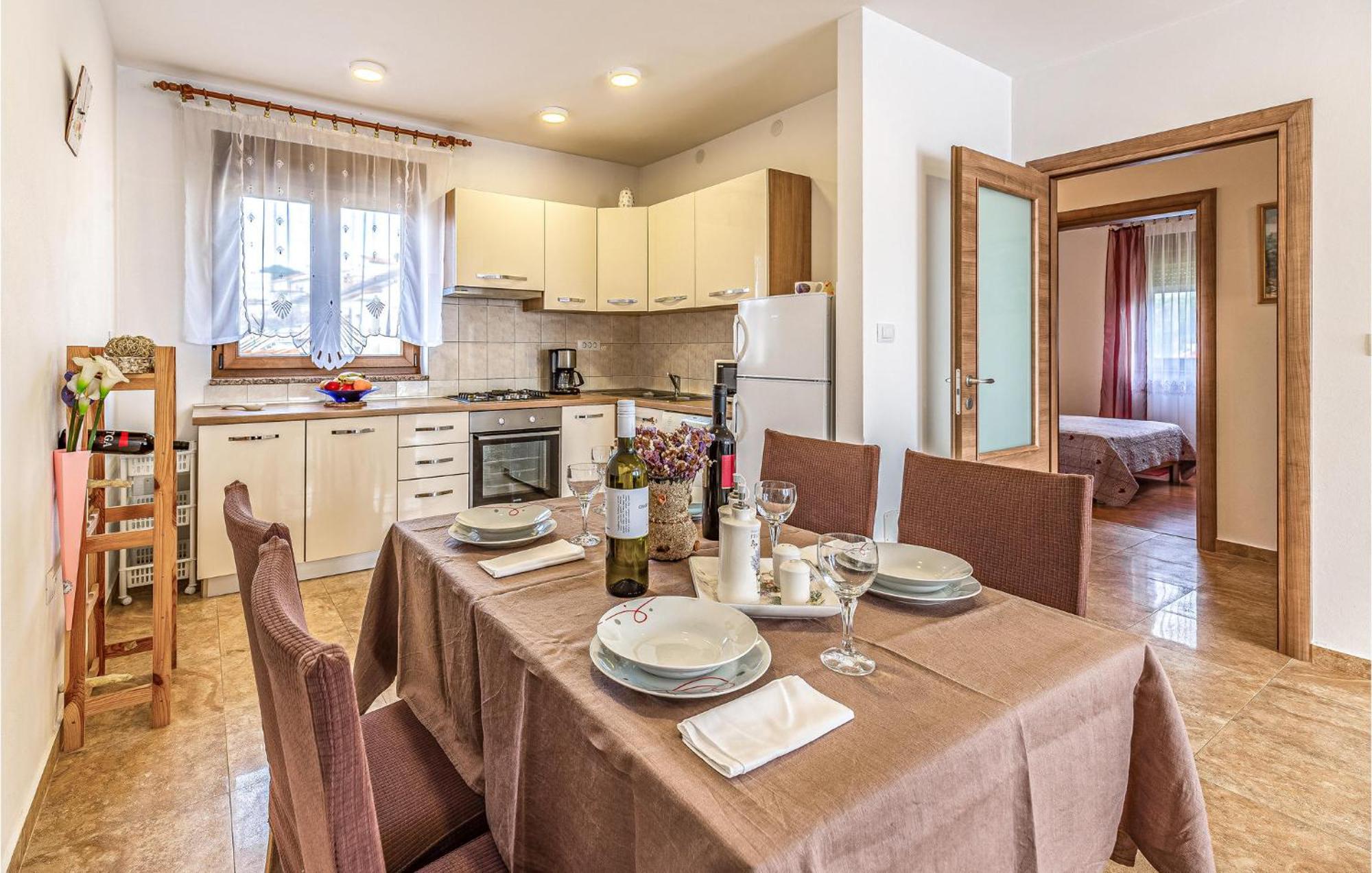 Awesome Apartment In Pula With Wifi Luaran gambar